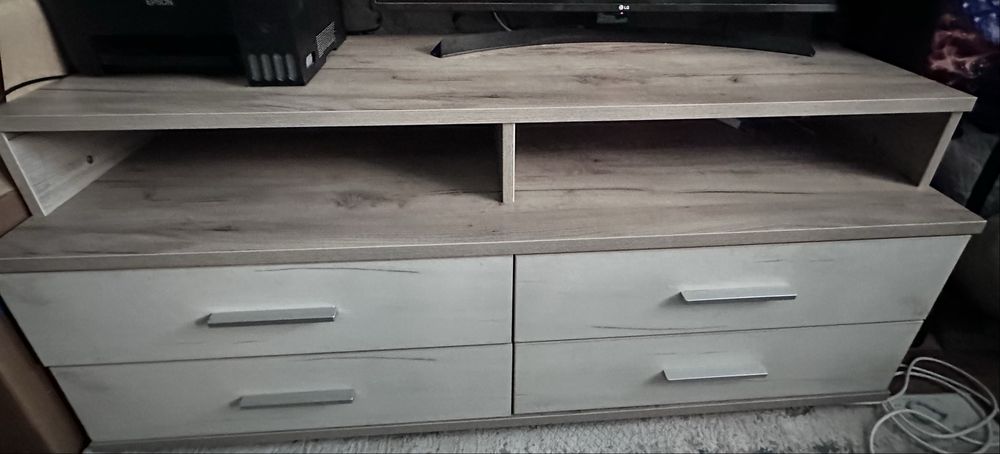 Тумбочка под телевизор