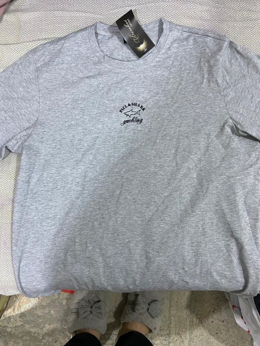 Продам футболки новые