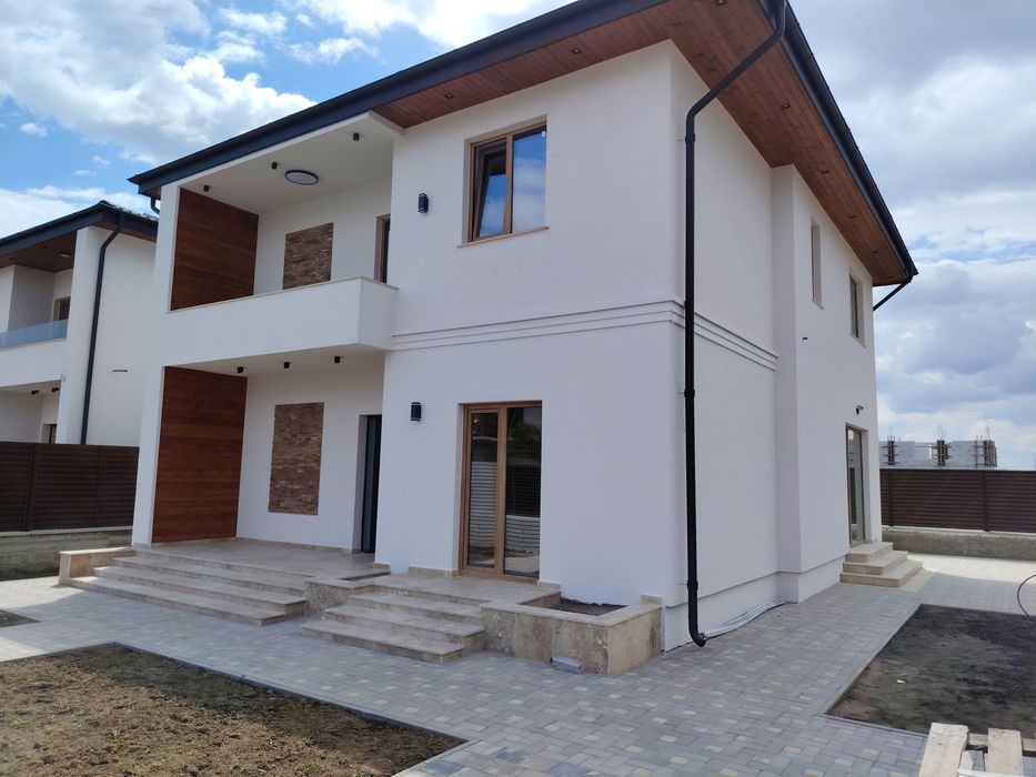 Vila Dobroiesti 5camere, 3 bai, cartier rezidențial, strada ASFALTATA