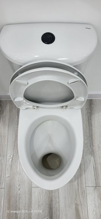 Продам унитаз Б/у за 10 000 тг.