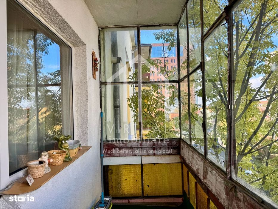 Apartament cu 4 camere, 80mp utili + 2 balcoane, etaj 3 - C. Dumbravii