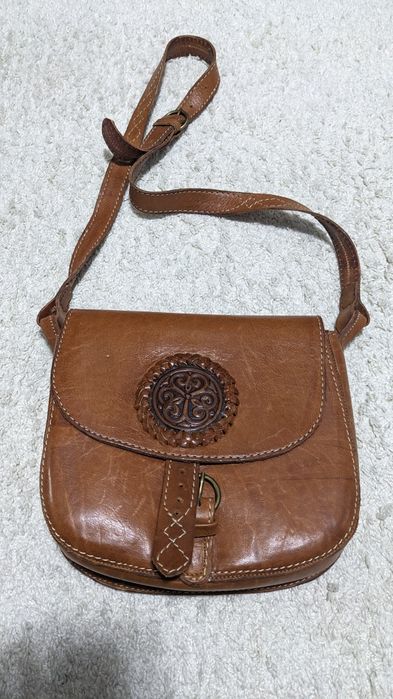 Geanta piele lucrata manual