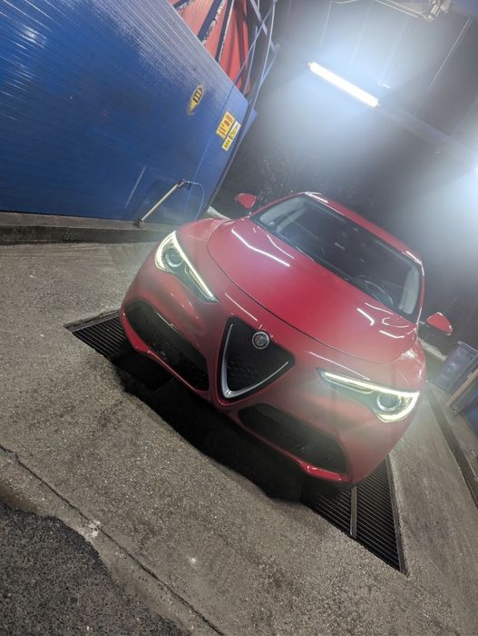 Alfa Romeo Stelvio Q4