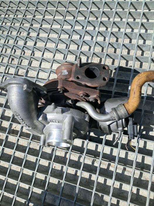 Turbina Volvo S40 1.6 TDCI cod 9686120680 Euro 5 an 2010-2016 Volvo V50 V40 Turbina Mazda 5 / Mazda 3 1.6 TDCI euro 5