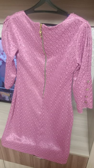 Продам платья все по 3000