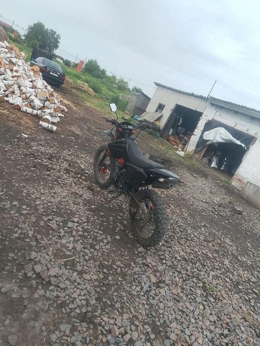 Продам эндуро 300