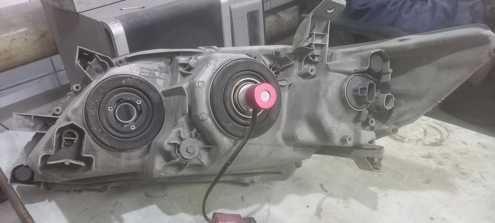 Фара правая Камри 40