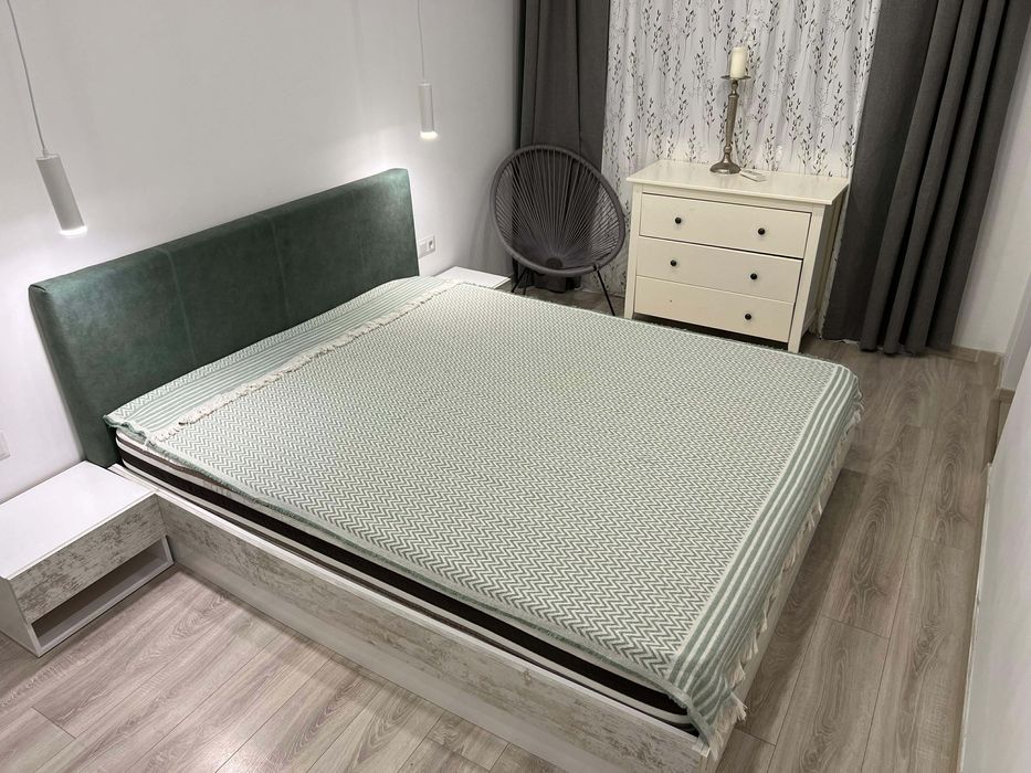 Напълно обзаведен тристаен апартамент