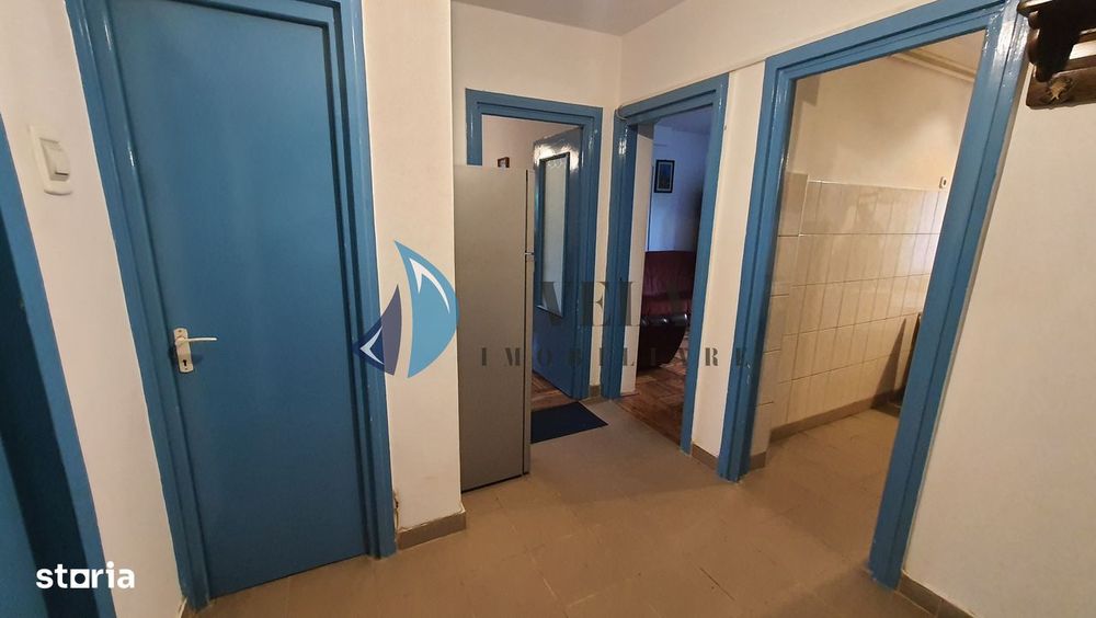 Apartament 3 camere, 7 Noiembrie, izolat, din 1 Septembrie