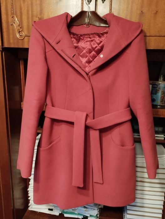 Кашемировые полупальто, размер  48-50 в отличном состоянии