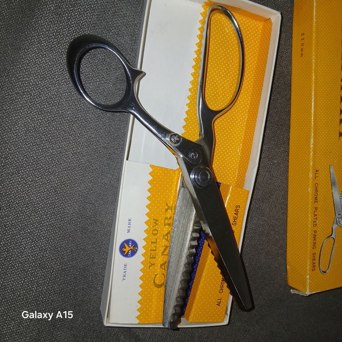 Vand foarfeca in zig zag