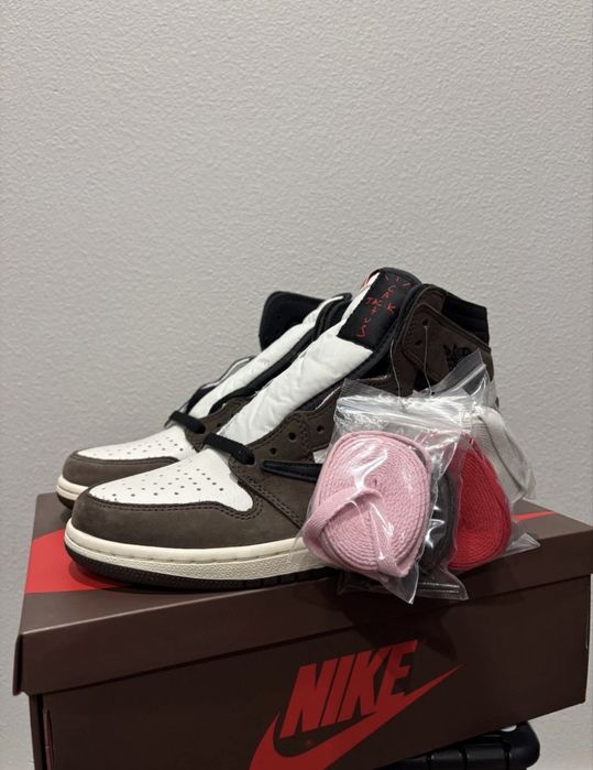 Adidasi Nike Air Jordan 1 Travis Scott Cactus Jack