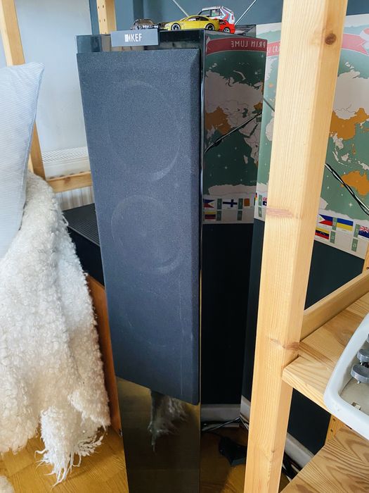 Boxe Kef R500.