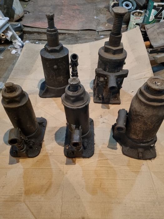 Запчасти для спец. Техники.