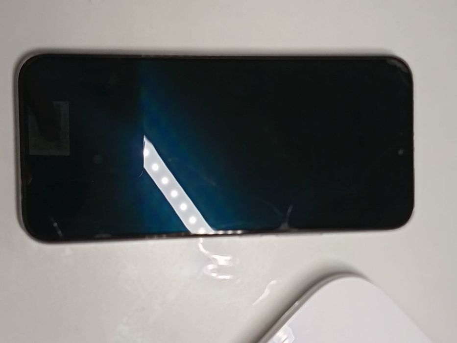 Хонор 400 лайт тут 2 ТЕЛЕФОНА