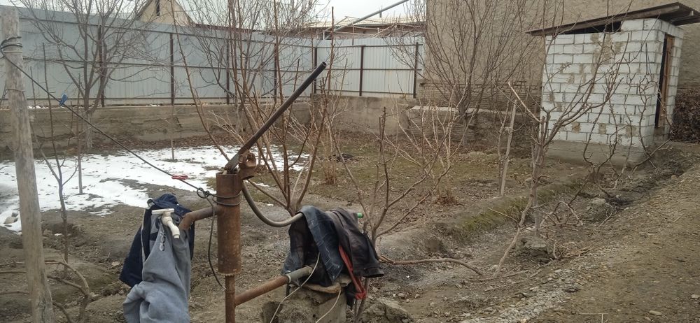 Qurilishi tugallanmagan  uchastka  sotiladi