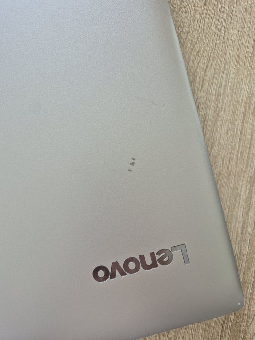Laptop Lenovo IdeaPad 330-15IKB