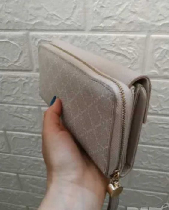 Дамски портмонета