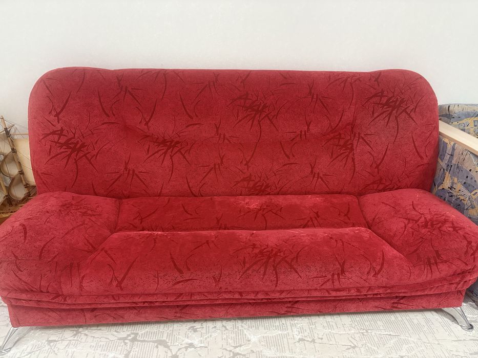 продам диван б/у