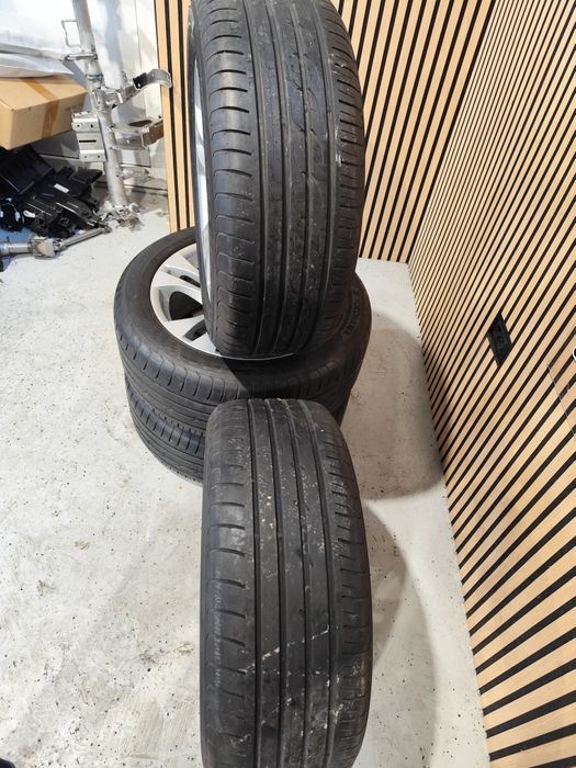 Set jante BMW X3 X4 R18 cu anvelope vara yokohama 235/50R18