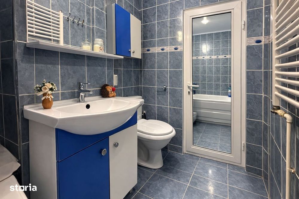 Apartament 3 camere, etaj intermediar
