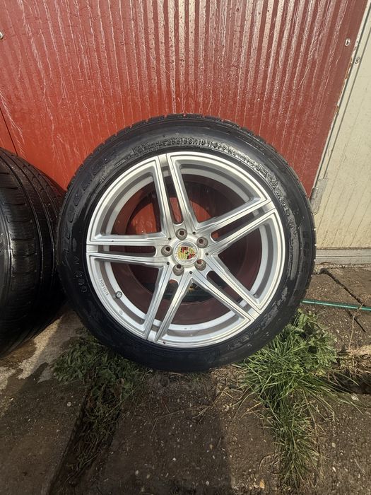 Jante cu anvelope iarna Porche pret 2500 ron