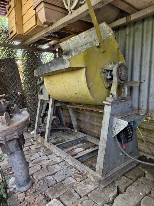 Растворомешалка 380 V.