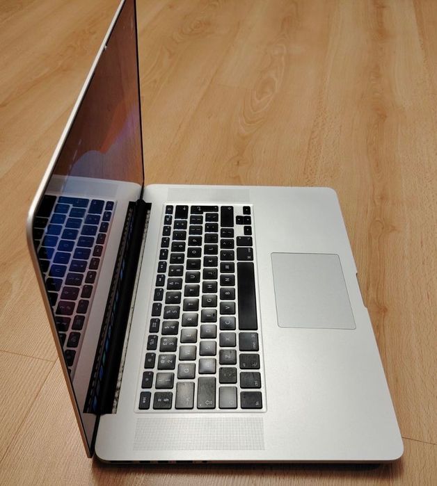 MacBook Pro 15.4” i7 16GB 512gb nVidia 750M