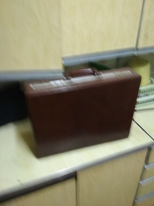 Продам кейс чемодам