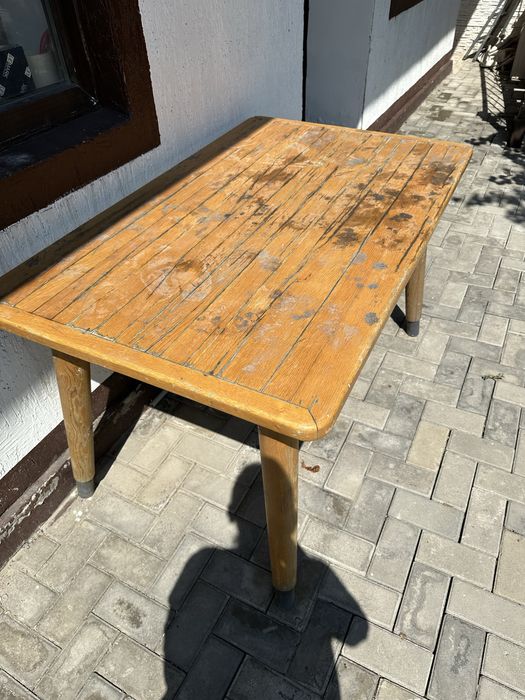 Продам стол деревянный