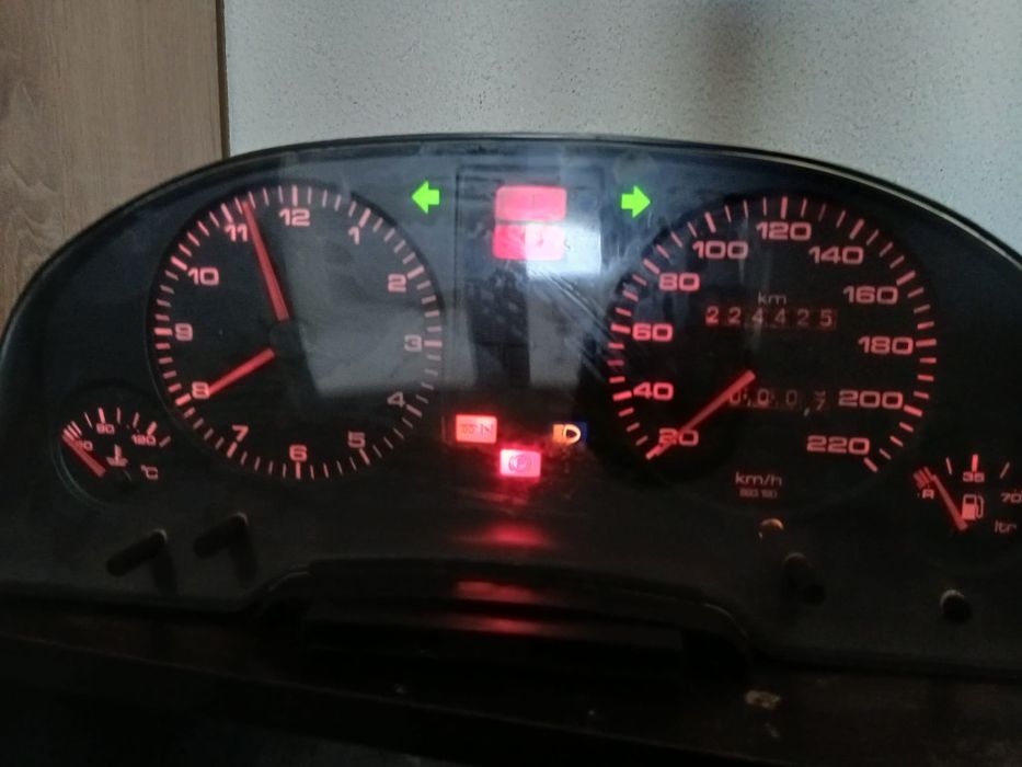 Километражно табло за Ауди 80 Б4/Б3 Бензин / Дизел / Газ ГАРАНЦИЯ!!!