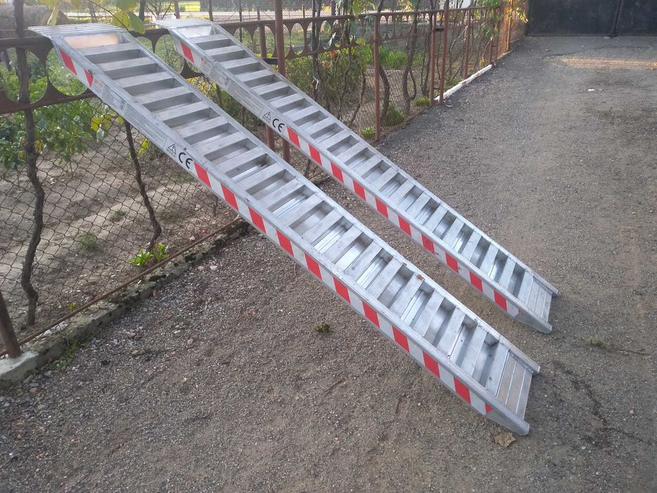 Rampe aluminiu NOI pana la 2.4T / buc 2.5 m