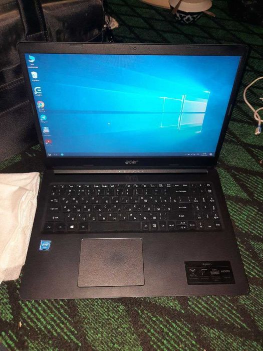 Noutbook Acer sotiladi