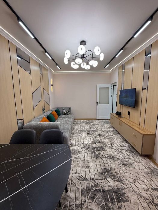 chilonzor 4kvartal mirzo ulugbek metrosiga150,200m  kvartira