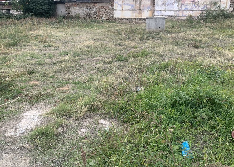 Продава се Парцел в Карлово - 550 кв.м за 264 €/кв.м - Снимка #2