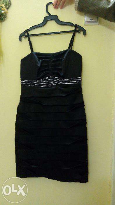 Vand rochita pt ocazii