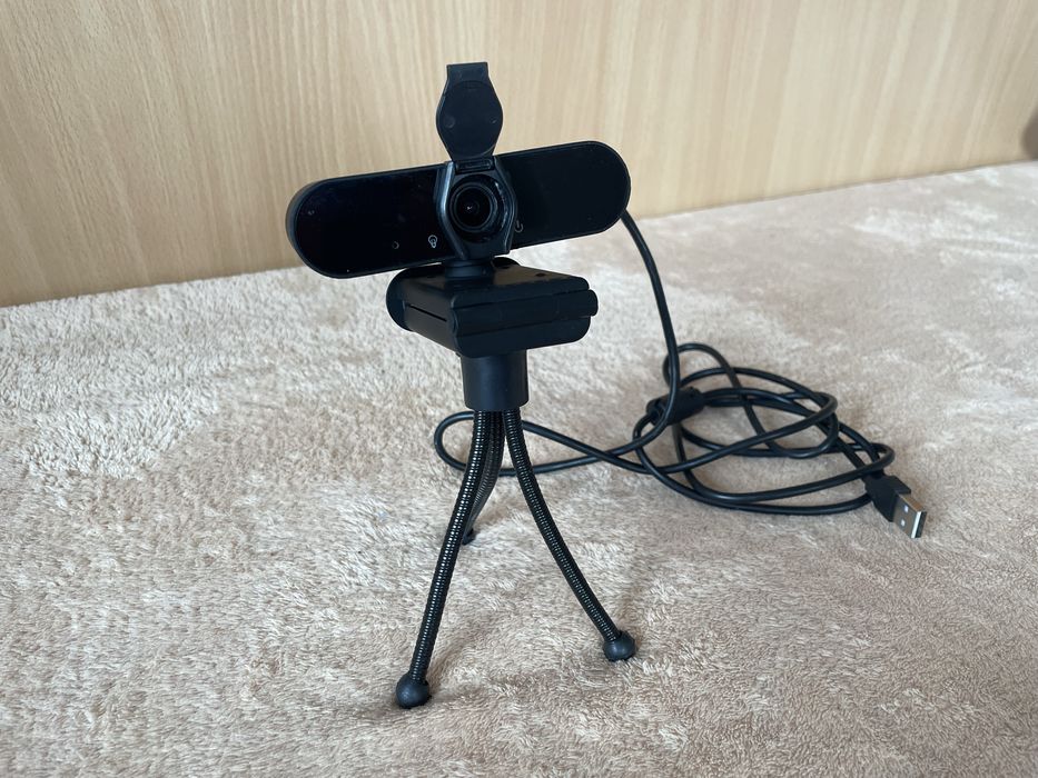 Camera web cu usb si trepied