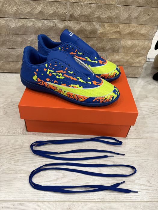 Детски футболни обувки 37 номер