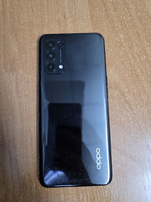 Телефон OPPO Reno5 5G