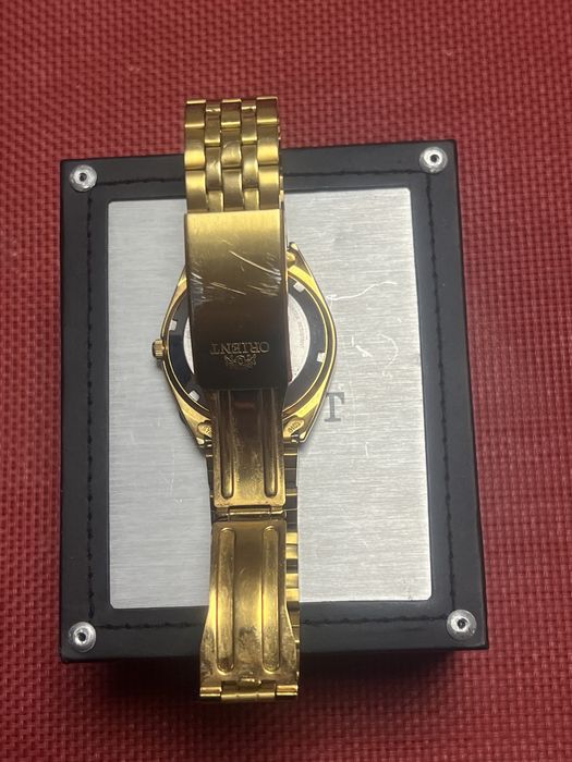 Ceas de mana Orient, suflat in aur