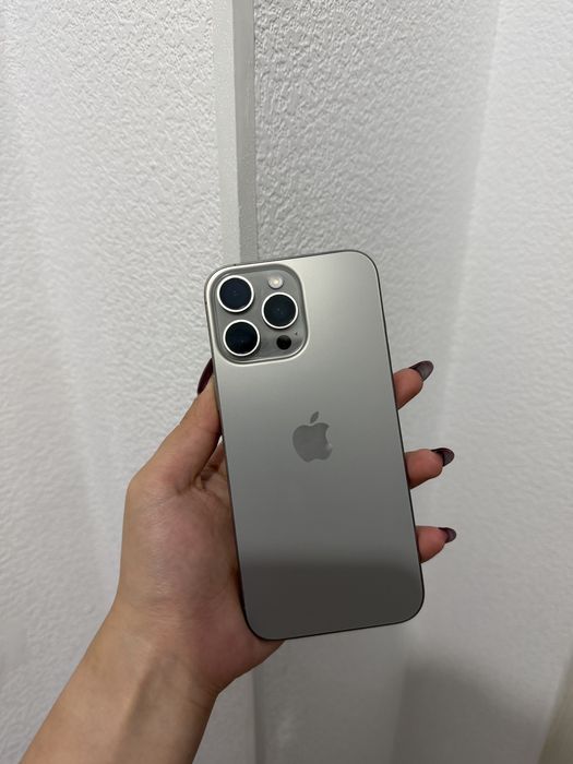 Iphone 16 pro max в отличном состоянии