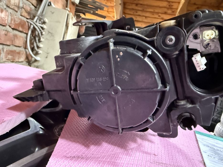 Far audi a3 8v cod 8v0941006e