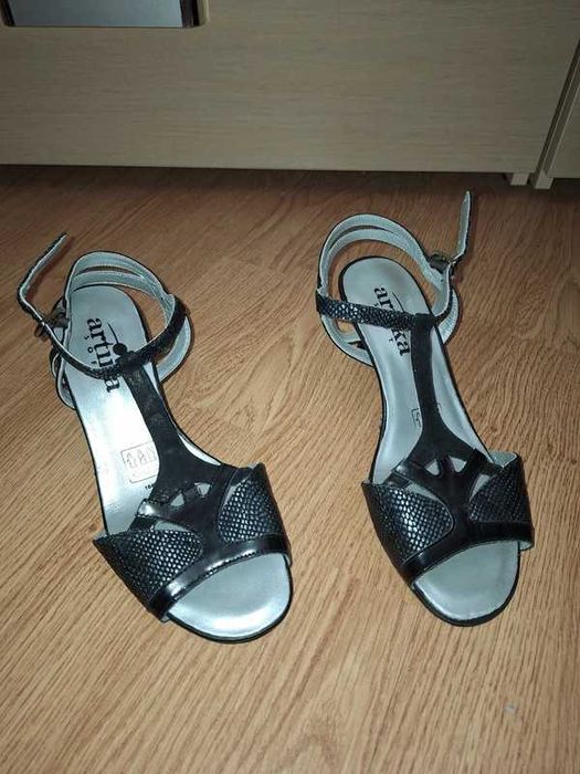 Pantofi de dama din piele naturala, diferite masuri