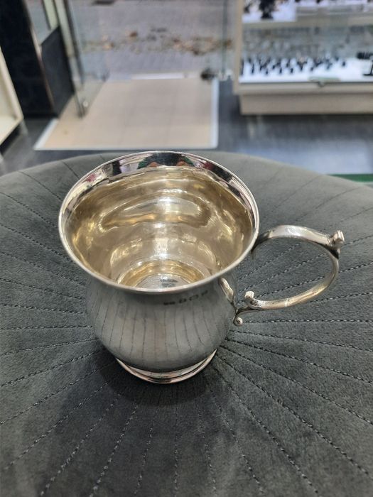 Английска Сребърна чаша