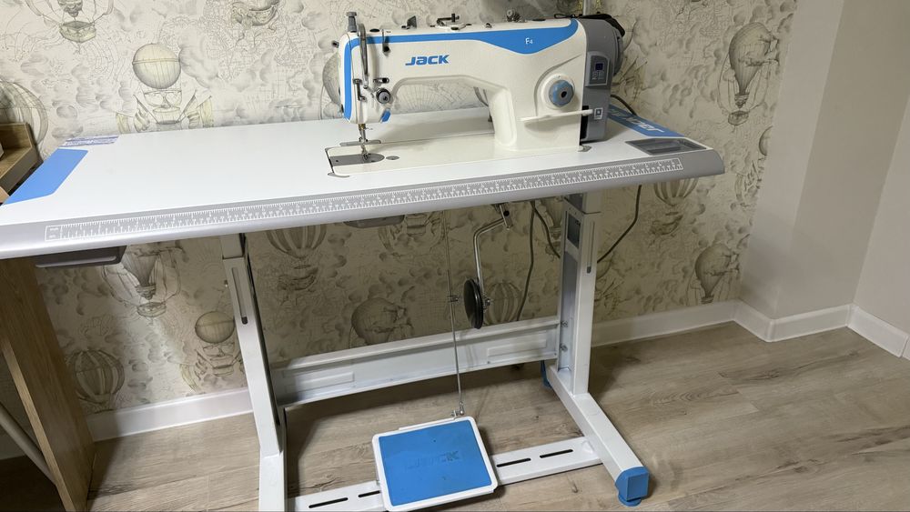 Швейные машинки и оверлок