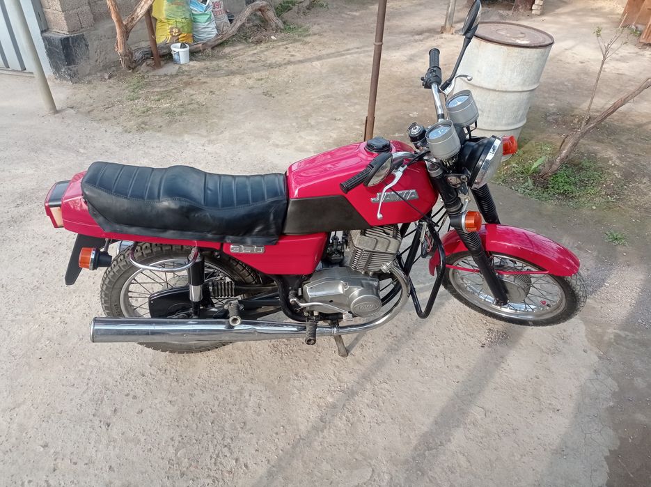 Ява мотоцикли сотилади, апкатквда бемалол келиб куришингиз мумкун.