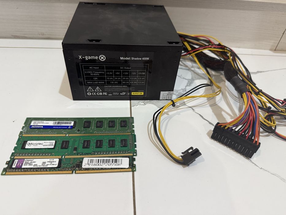 Продам оперативную память DDR3, 2 планки по 2GB.