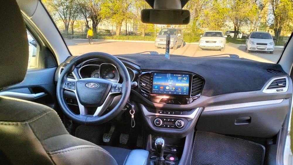 Срочно продаю LADA VESTA 2017г