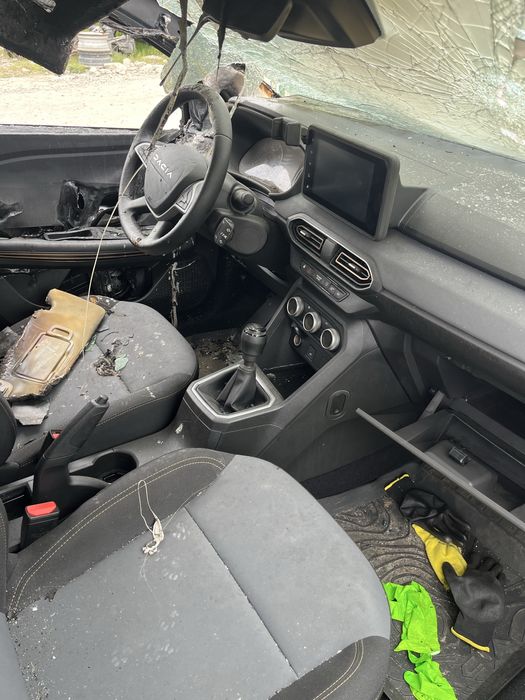 Dacia sandero/2024г/ НА ЧАСТИ!