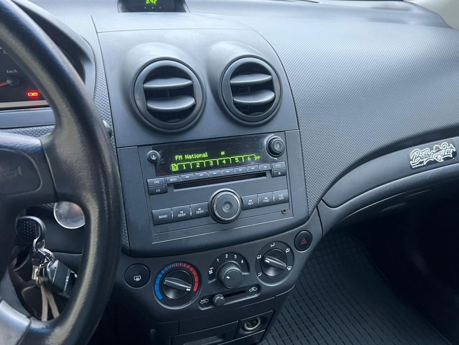 Chevrolet aveo 1.2i 2007 68k mii km reali